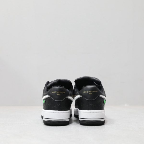 New Arrival LV Air Force Sneakers 006