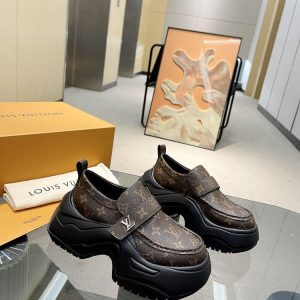 New Arrival LV Women Shoes 383