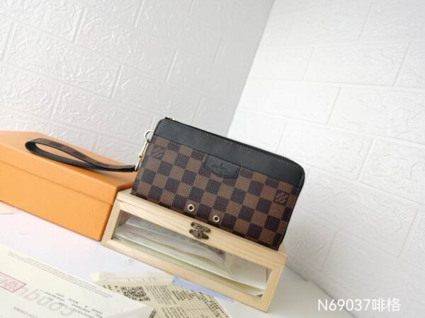 New Arrival L*V Handbag 1813