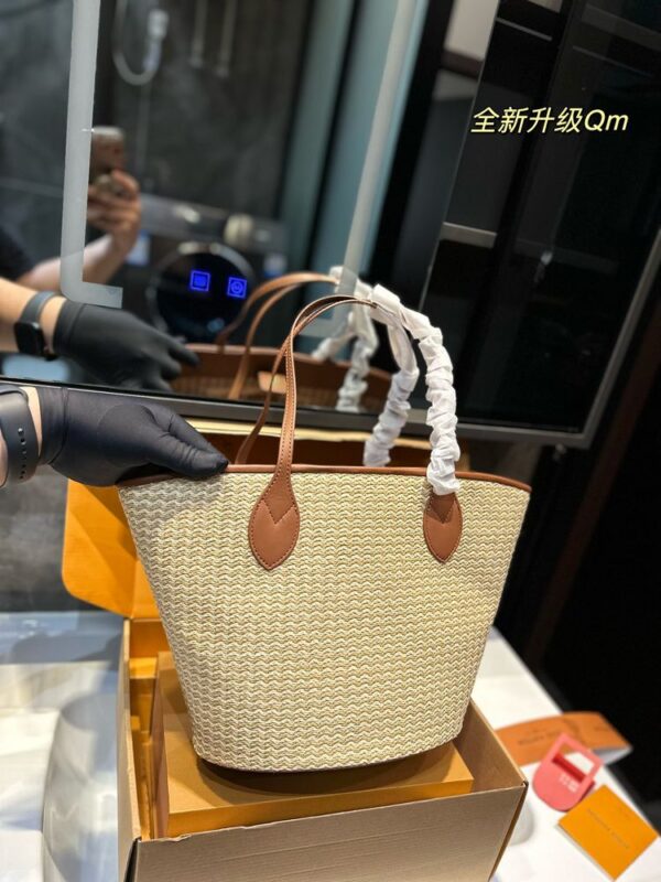 New Arrival L*V Handbag 1556