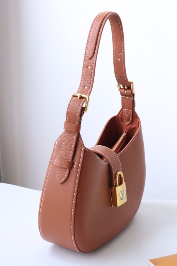 New Arrival L*V Handbag 1650