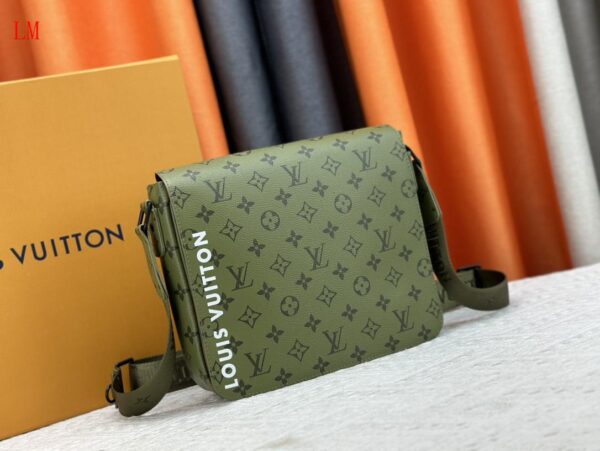 New Collection Bags For Men LV088