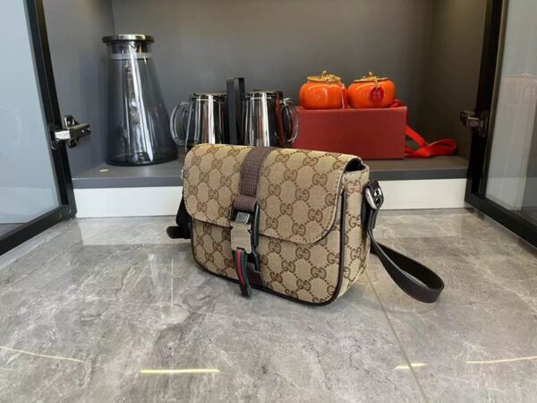 New Arrival GG handbag 675