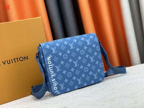 New Collection Bags For Men LV087