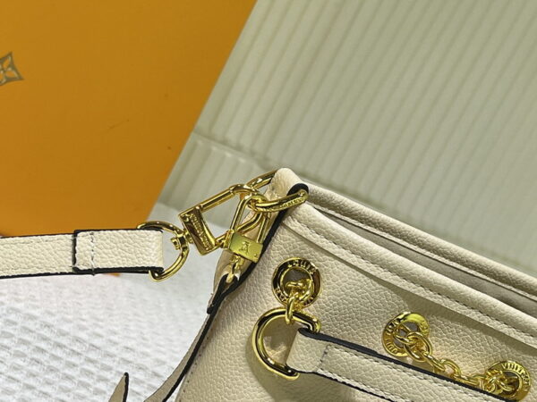 New Arrival L*V Handbag 1572