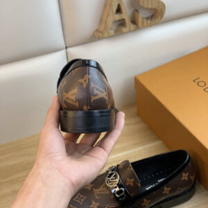 LV SZ 38 44 22301300 (1)900726 1978749