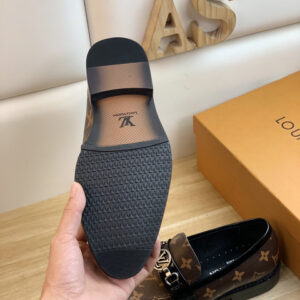 LV SZ 38 44 22301300 (2)900725 1978750