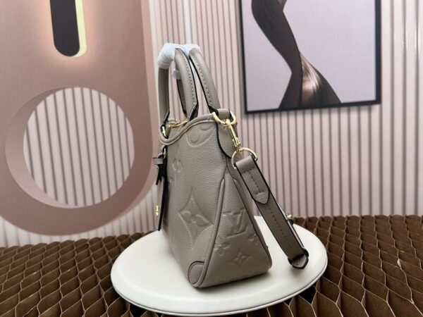 New Arrival L*V Handbag 1706