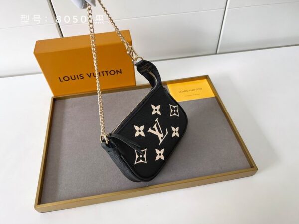 New Arrival L*V Handbag 1812