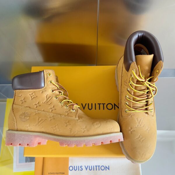 New Arrival LV Women Shoes 385