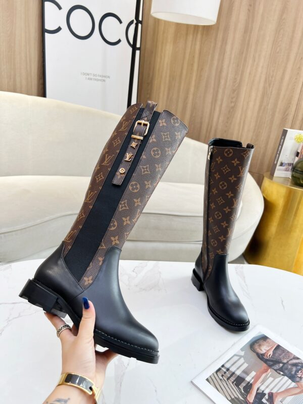 New Arrival LV Women Shoes 386