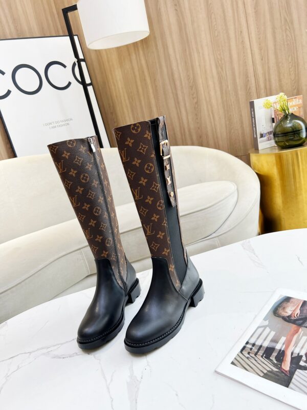 New Arrival LV Women Shoes 386