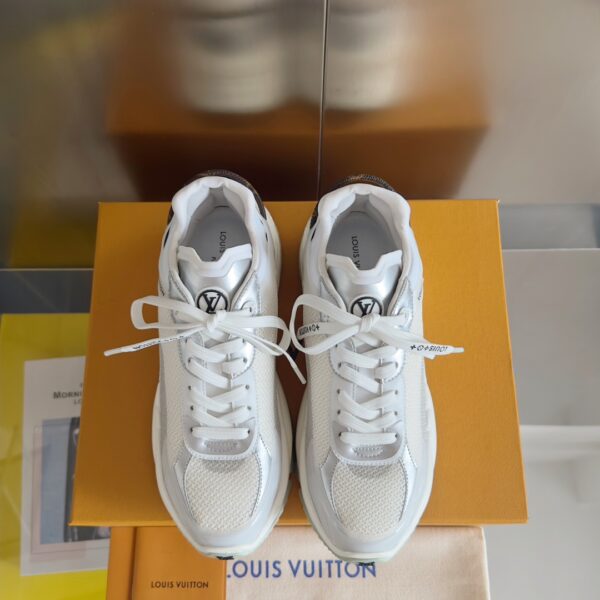 New Arrival LV Women Shoes 403