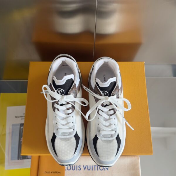 New Arrival LV Women Shoes 403