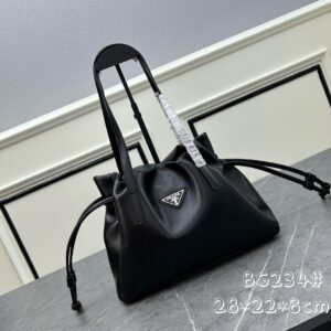 New Arrival Prada HandBag P174