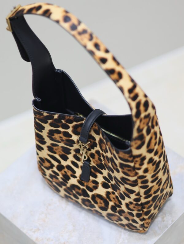 New Arrival YSL handbag 126