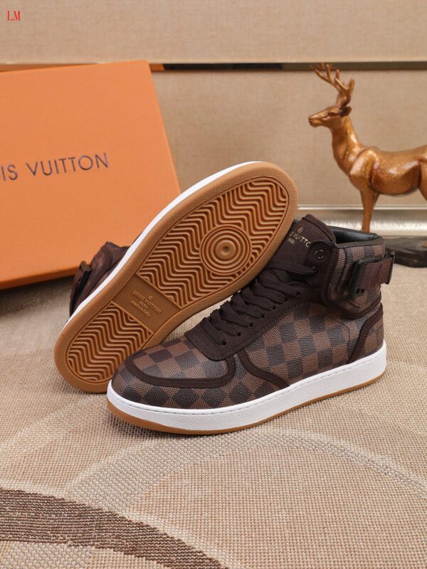 New Arrival LV Women Shoes 421