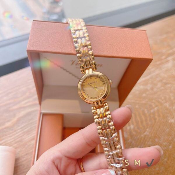 New Arrival Gucci Women Watch G011